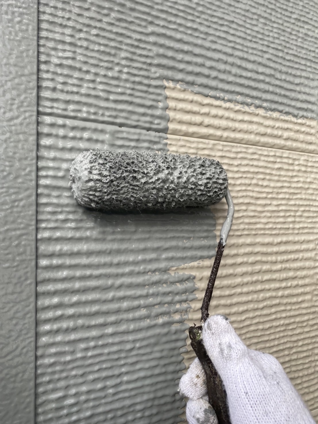 金属サイディング中塗り